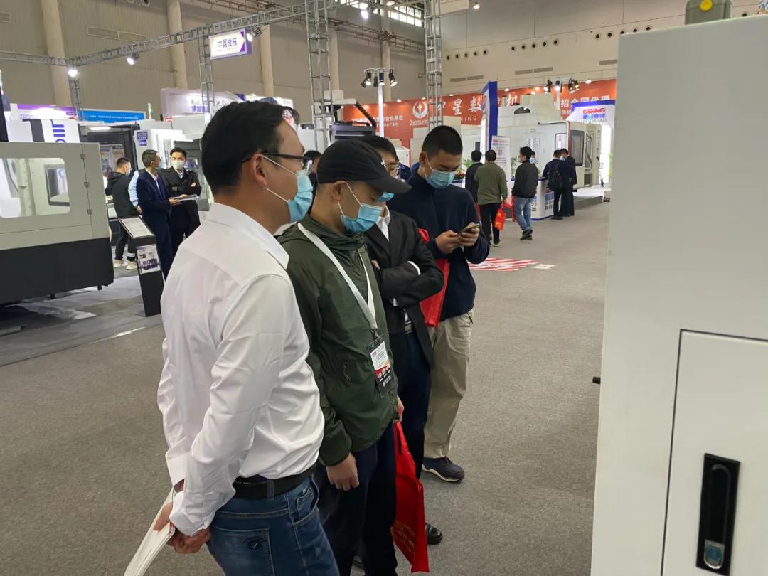 NG���������人����չ