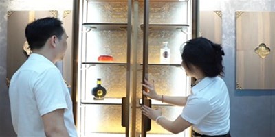 ���ͻ����¡��ڰ��ڣ�NG������������פ�����ܼҾ�Ӫҵ